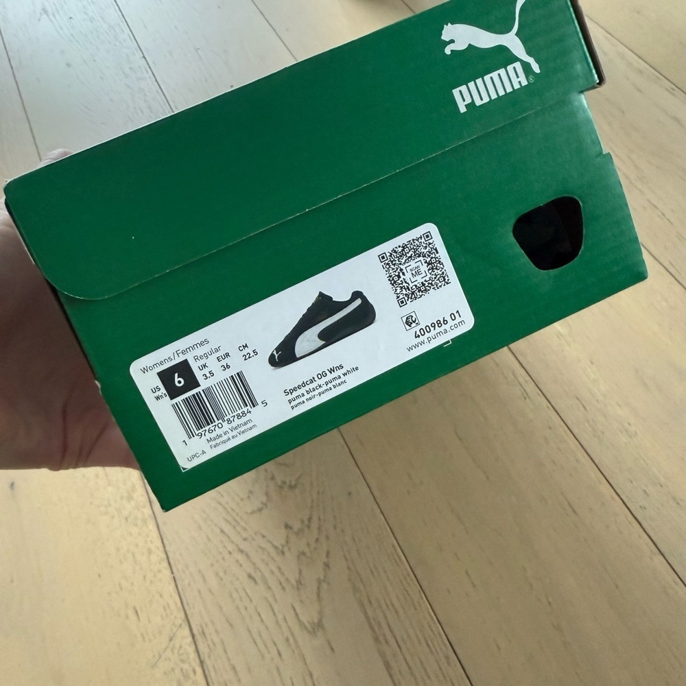 Puma Black and White Shoes with Gold Details - Picture 5 of 5